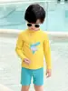 Traje de baño de una pieza de manga larga dividida de secado rápido para niños, traje de baño de una pieza para bebé, protección solar para niños, playa, arena, nuevo, moderno