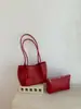 Nova bolsa feminina transfronteiriça, bolsa tote estilo retrô simples, bolsa de ombro casual de grande capacidade para o dia a dia com uma necessaire combinando