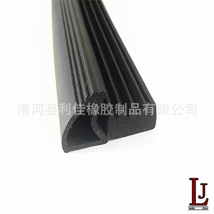 02E051B12543AE3CB36EB61899F59B