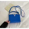 Moda Primaveral 2026 Elegante de Alto Valor Moderna Lisa de Color Sólido con Relieve Bolso de Hombro Cruzado Sencillo para Viajes