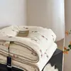 Edredom Duplo de Algodão com Malha Nuvem Estilo Ins de Verão Classe A, Lavável à Máquina, Macio para Dormir Nu, Edredom Refrescante de Verão para Dormitório Estudantil Cama de Solteiro