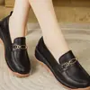 Zapatos blancos de piel para mujer, nueva colección otoño 2026, zapatos casuales ligeros y cómodos, fáciles de poner y quitar, zapatos casuales de piel