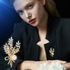 Nuevo clásico Cosecha dijo Spike circón corsage broche de perla lujo ligero moda accesorios para abrigos fabricantes venta al por mayor