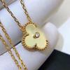 Colar V Trevo de Quatro Folhas Banhado a Ouro 18K Acessórios Femininos Versão Superior Madrepérola Branca Ouro Rosa Pingente Nicho Luxo Acessível