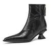Botines Negros de Tacón Kitten para Mujer 2025 Principios de Otoño e Invierno Nuevos Botines de Tacón Kitten con Punta Estilo Retro Francés Botas Adelgazantes
