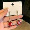 Pendientes de Borla Roja en Forma de Gota de Agua Transfronterizos Europeos y Americanos, Estilo Fresco, Simples y Atmosféricos, Modernos, Personalizados, Pendientes de Alta Gama, Pendientes