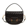 Bolsa Sela de Moda de Nicho de Luxo Estilosa para Mulheres Nova Tendência Moda Simples Temperamento Versátil Bolsa de Ombro Único para Axila