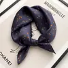 Pañuelo de Seda Hecho de Seda Genuina, Pañuelo Cuadrado Pequeño para Mujer, Adecuado para Primavera, Otoño e Invierno, Pañuelo Delgado para el Cuello para Protección del Cuello