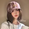 Gorra de Béisbol Retro Estilo Coreano Británico Color Crema Color Galleta Protección Solar de Verano Versátil Que Hace que la Cara Parezca Más Pequeña