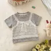 Timo girls nuevo elegante verano dulce conjunto de dos piezas falsas camiseta a rayas pantalones con solapa de trasero elegantes de moda estilo moderno