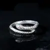 Libro rojo pequeño con el anillo de serpiente espíritu diseño de nicho femenino personalidad de moda marea zodiaco serpiente anillo abierto una generación de pelo
