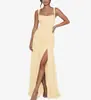 Vestido Longo Plissado com Fenda Novo Europeu e Americano para o Verão de 2026, Vestido de Alça Slim Fit para Mulheres, Estoque de Fábrica Disponível