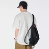 Nueva camiseta de verano retro americana de cuello redondo y manga corta para hombre, corte holgado, camiseta base de retazos de alta resistencia, hombro normal, top de marca de moda