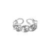 Anillo abierto con incrustaciones de diamantes huecos y diseño de estilo nicho, anillo de dedo índice personalizado de moda femenina, pulsera de celebridad de Internet que combina con todo.