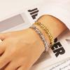 Venta al por mayor de fábrica europea y americana más vendida pulsera de trébol de cuatro hojas de acero de titanio hebilla de alta gama hueca incrustada con diamantes pulsera de acero inoxidable