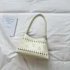 Bolsa de Ombro Único com Recorte Estilo Delicado, Versátil para o Dia a Dia, Bolsa Feminina de Superfície Macia, Design de Nicho, Bolsa de Mão da Moda