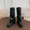 Botas de montar para mujer de moda con suela gruesa, nuevas botas altas estilo western Maillard para otoño e invierno 2026 con pantalones apilados