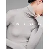 Camada de base de tricô elegante e sofisticada com gola alta para mulheres, perfeita para o outono e inverno. Este suéter elegante e bonito de corte justo apresenta um design exclusivo de gola com babados