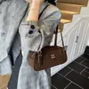 Bolso de Suede Retro para la Axila para Mujer 2025 Nuevo Otoño Moda Nicho Bolso de Hombro Bolso de Mano para Viajes