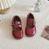 Sapatos Mary Jane Macios para Meninas 2025 Primavera e Outono Novos Sapatos Baixos com Saia e Gorro Estilo Suave Sapatos Pequenos de Couro