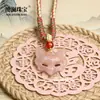 Colgante Natural de Jade Dorado Seda Melocotón para Hombres y Mujeres, Estilo Pareja, con Diseño de Gato, Hebilla de Paz y Adorno de Nube, Mayoreo