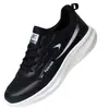 Nuevos zapatos casuales de malla transpirable para primavera y verano, con aplicación en frío, suela suave, ligeros, cómodos, de moda para hombre