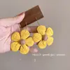 Estilo Férias na Praia! Brincos de Flor Trançada Francesa para Mulheres Nicho Único 2025 Novos Brincos Brincos com Efeito Emagrecedor