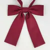 Pajarita de Color Sólido con Puntiagudos y Acentos de Plumas, Accesorios Jk, Pajarita Estilo Japonés para Estudiante Mujer, Pajarita Grande con Cordón, Estilo Uniforme Escolar