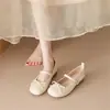 Zapatos de salón bajos de punta redonda estilo francés para mujer, nueva moda 2026, adecuados para uso en exteriores, estilo de hadas, para combinar con faldas, zapatos Mary Jane con lazo