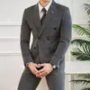 Otoño 2026 Nuevo Traje de Tres Piezas para Hombre Ajustado de Doble Botonadura Boda Tallas Grandes Conjunto de Ropa Formal Hombre