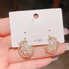 Pendientes de Moda Simples de Pluma de Circonita Aguja de Plata Perla Estilo Nicho Lujo Ligero Pendientes Personalizados de Gama Alta para Mujer