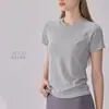 Camiseta Deportiva de Manga Corta para Yoga, Capa Base Sin Costuras, Camiseta Deportiva, Hombro Normal, Adelgazante, Ropa de Fitness para Yoga, Manga Corta, Corte Ajustado, Ceñida, Mujer