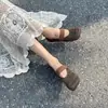 B30-16 Estilo Novo de Primavera Camurça de Couro Sapatos Rasos Casuais com Bico Quadrado Sapatos de Vovó para Uso Diário