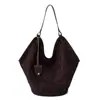 Bolsa Tote Saco Retro de Grande Capacidade para Mulheres 2025 Outono e Inverno Nova Tendência Coreana de Nicho Versátil para Ombro ou Axila