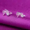 Pendientes versátiles de circón estilo coreano para mujer, elegantes pendientes creativos de lazo, modernos clips para orejas, accesorios para orejas versátiles para el día a día