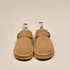 Sapatos Birkenstock de sola reta para mulheres, com forro de pelúcia para aquecimento, novo estilo fashion para 2026, mocassins de inverno, sapatos de dirigir, sapatos de algodão Birkenstock