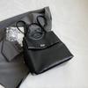 Mochila de diseño de nicho para mujer, primavera 2025, nueva, de gran capacidad, para estudiantes universitarios transfronterizos y todo tipo de combinaciones.