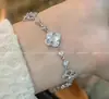 Pulsera Elegante Versátil con un Toque de Lujo Ligero y Único de Alta Gama, Nuevo Popular Exquisito Accesorio de Joyería para Manos para Mujer 2026