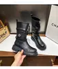 Em estoque Outono e Inverno 2023 Maillard novas botas longas Botas femininas Martin fivela de cinto sola grossa Botas de moto Cavaleiro botas de moda