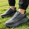 Zapatillas de running para hombre 2026 modelo nuevo de otoño, zapatos transpirables de malla para hombre, cómodos para exteriores, modernos, de suela blanda, versátiles para hombre