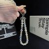 Correa de Teléfono Corta con Perlas de Cristal y Brillantes Pedrería, Diseño Cuadrado de Cristal de Azúcar, Accesorio de Muñeca Moderno y Fresco para Teléfonos Móviles