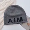 Gorro de Lana Mixta para Adultos, Estilo Igual para Pareja Aim Entity, con Protección para las Orejas, Casual Neutro con Bordes Ligeramente Enrollados