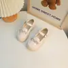 Zapatos de Piel para Niñas 2024 Hebilla de Perla Zapatos de Princesa Estilo Coreano de Moda Simples Versátiles Zapatos de Rendimiento para Niñas Mayores