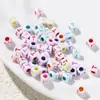 6*6mm Abalorios Acrílicos de Agujero Grande Cuentas Sueltas Coloridos Goteo de Aceite Letras Inglesas Cuentas Cuadradas Material para Manualidades con Cuentas