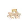 Pendientes Románticos Estilo Francés de Lujo Ligero Pétalo Blanco 2024 Moda Versátil Lujo Ligero Nicho Pendientes de Botón Joyería para Mujeres