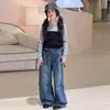 Conjunto de Otoño para Niñas 2026 Nuevo Estilo Niños Medianos y Grandes Moda Chic Estilo Coreano Top Falso de Dos Piezas Jeans con Etiqueta Personalizada