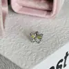 Coleção Ear Cuff Verde Fresco da Primavera: Brincos de Clipe em Aço Titânio Verde Menta Transparente com Brincos de Trevo de Quatro Folhas Micro-Cravejados