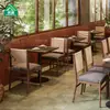 Juego de Mesa y Sillas para Restaurante Famoso en Internet Estilo Montaña, Sillas de Madera Maciza para Restaurante de Cocina Fusión, Mesa y Sillas para Restaurante de Té para Uso Comercial