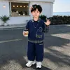 Conjunto de Ropa de Otoño para Niños 2026 Nuevo Moda Bebé Primavera-Otoño Estilo Coreano Camisa a Cuadros Chaleco Ropa Deportiva Conjunto de Tres Piezas