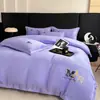 Juego de cuatro piezas de terciopelo de leche engrosado 4 kg sábana y funda de edredón ropa de cama cálida de invierno fabricante al por mayor lujo ligero